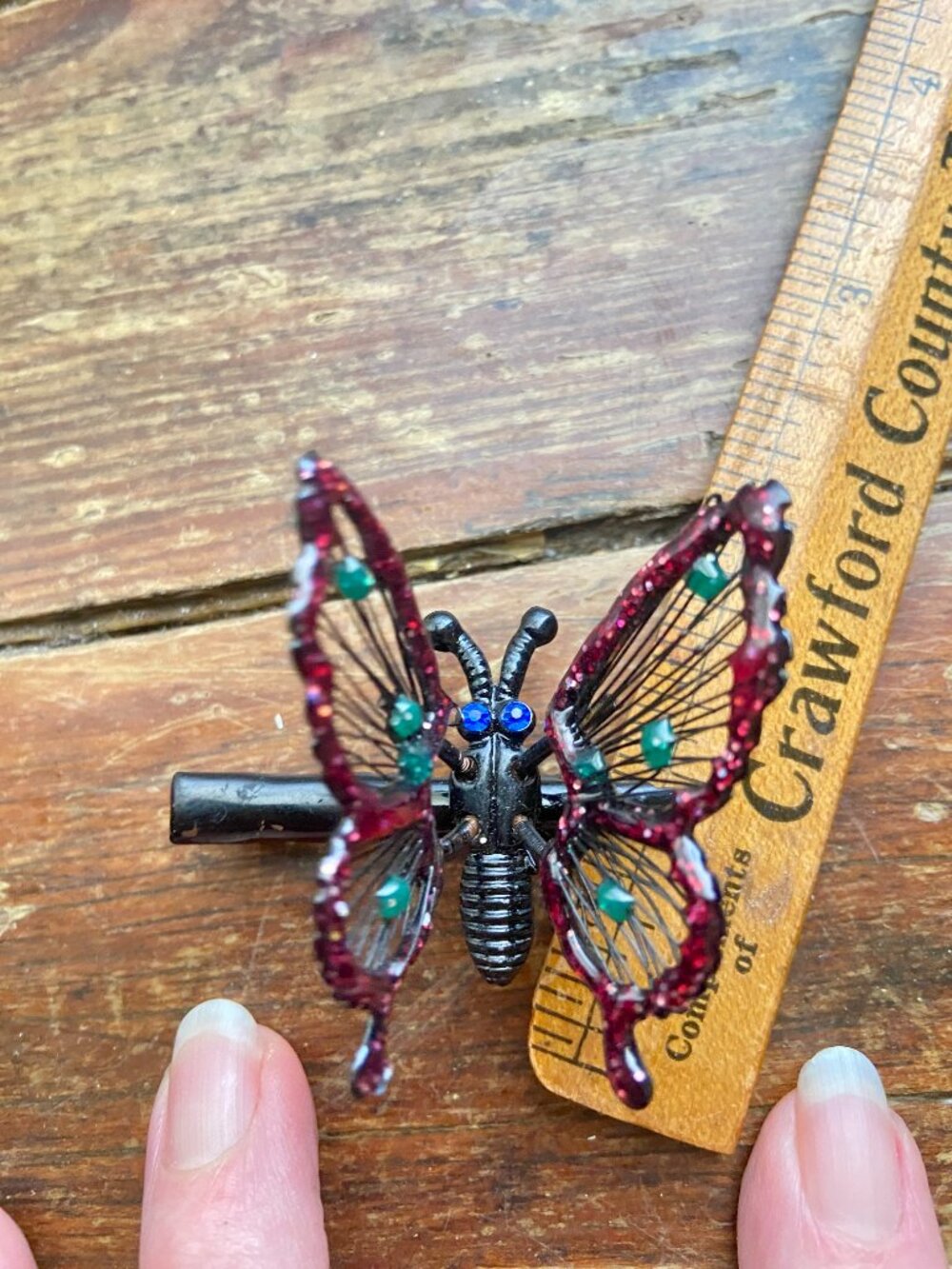 Vintage Red and Green Butterfly Hair Clip - Picture 4 of 5